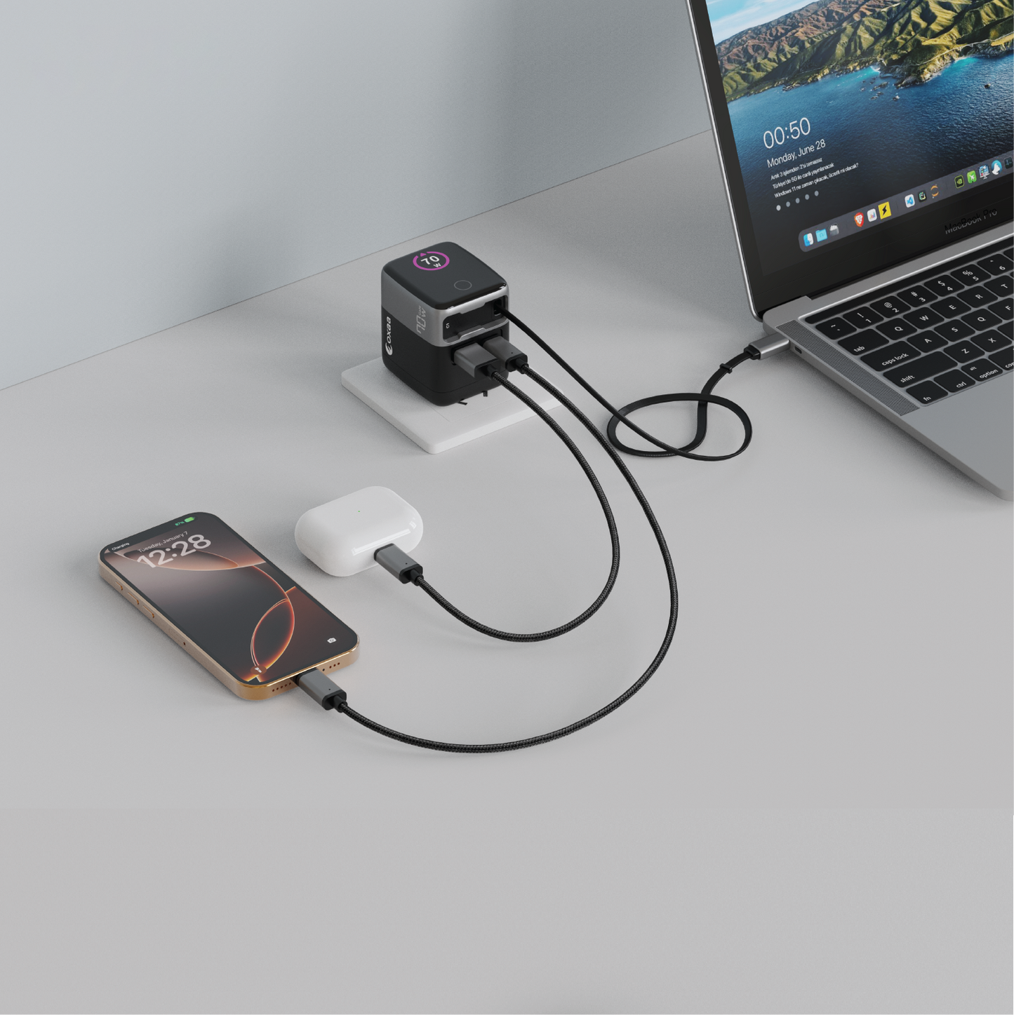 70 GaN 2 Port +1 Retractable Dynamic USB, Wall Charger